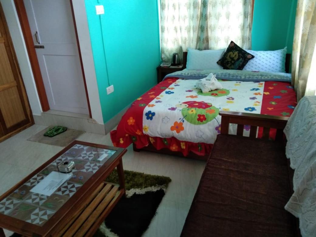 Hotel White Tara Tawang Esterno foto