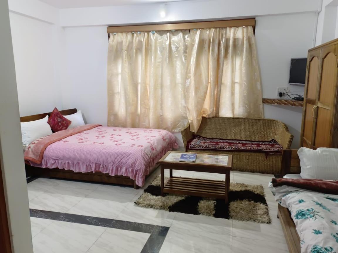 Hotel White Tara Tawang Esterno foto